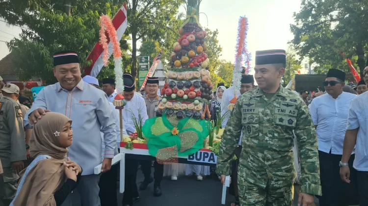 Sambut Maulid Nabi, 2.400 Ancak Agung Diarak