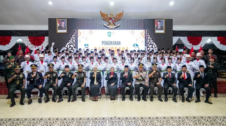 Puluhan Pelajar Lumajang Siap Kibarkan Merah Putih