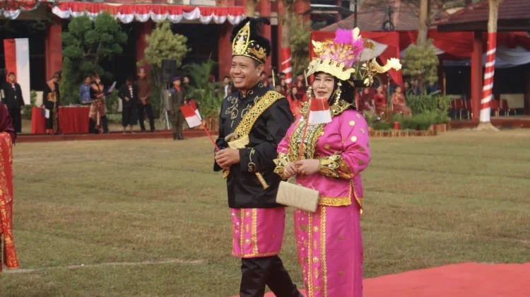 HUT KE-81 RI, Polije Padukan Pengabdian dan Kreativitas lewat Ethnic Carnival