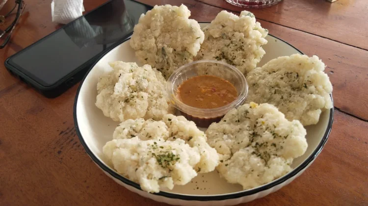 Cireng Homemade Jadi Menu Best Seller di Cafe Jember