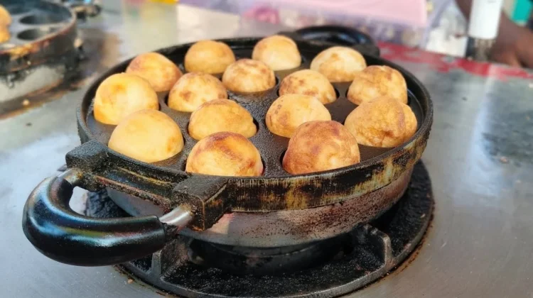Takoyaki Murah Meriah, Jajanan Jepang yang Digemari di Jember