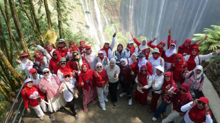 Tumpak Sewu Tak Hanya Memikat Wisatawan, tapi Juga Menggerakkan Ekonomi Warga