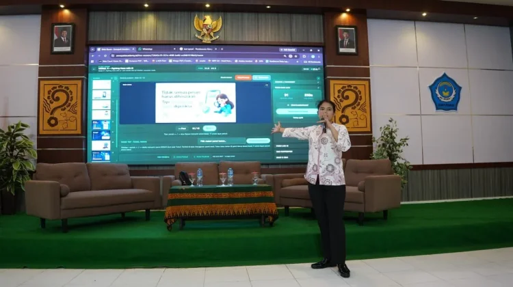 Siswa MAN 1 Banyuwangi Belajar Deteksi Hoaks Pakai AI
