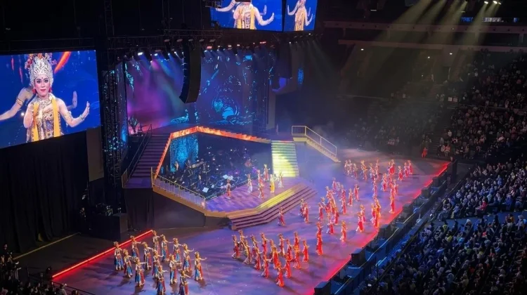 Tari Gandrung Banyuwangi Bersinar di Indonesia Arena