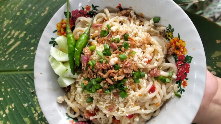 Mie Ayam, Kuliner Sederhana yang Tetap Digemari Masyarakat Jember