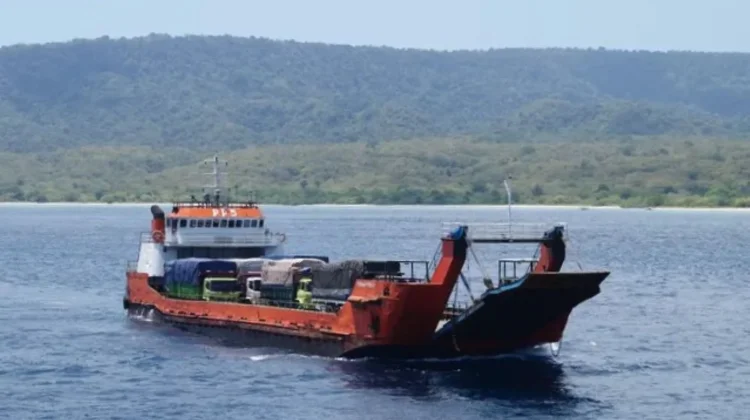 KMP Perkasa Prima 5 Alami Gangguan Mesin, 19 Penumpang Dievakuasi