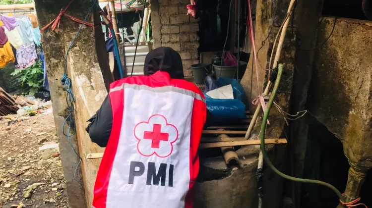 PMI Jember Edukasi Warga Bijak Gunakan Air di Tengah Kekeringan