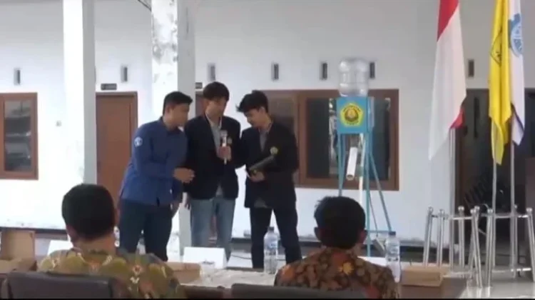 Tim PPK Ormawa Unej Hadirkan Inovasi SIPKOM