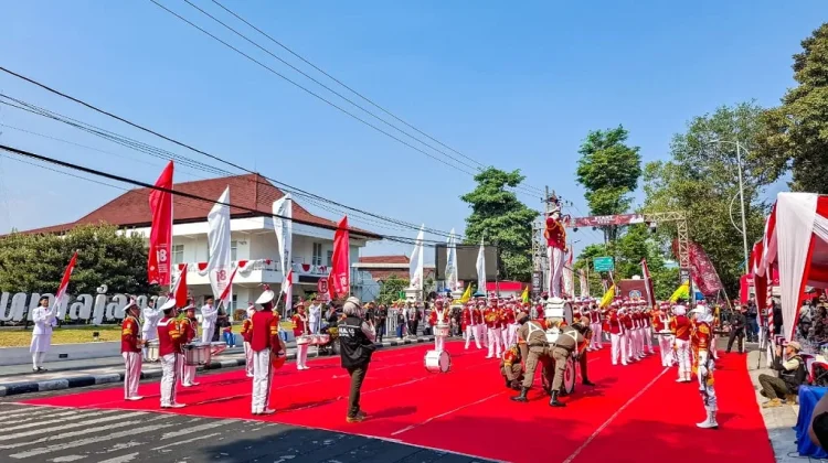 OPD Lumajang Kenalkan Layanan Publik Lewat Karnaval