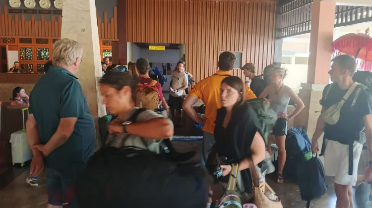 Imbas Kebakaran Hutan, WisatawanTWA Kawah Ijen Bisa Ajukan Refund Tiket