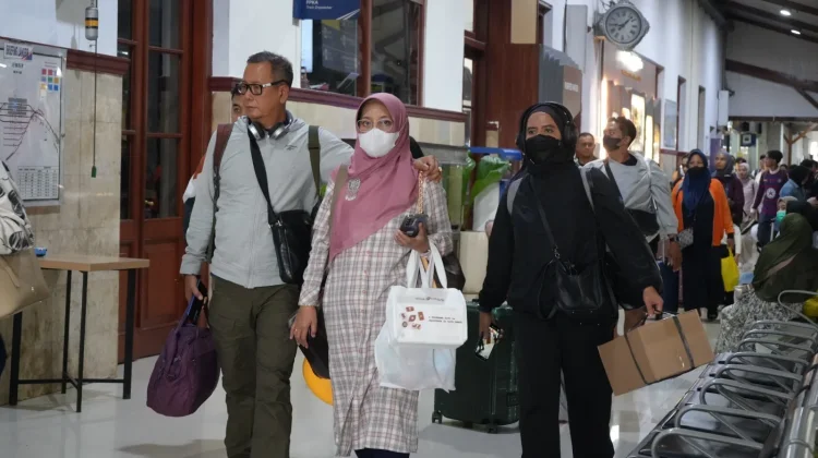 KAI Layani 78.751 Penumpang, Mobilitas ke Jakarta dan Bandung Meningkat