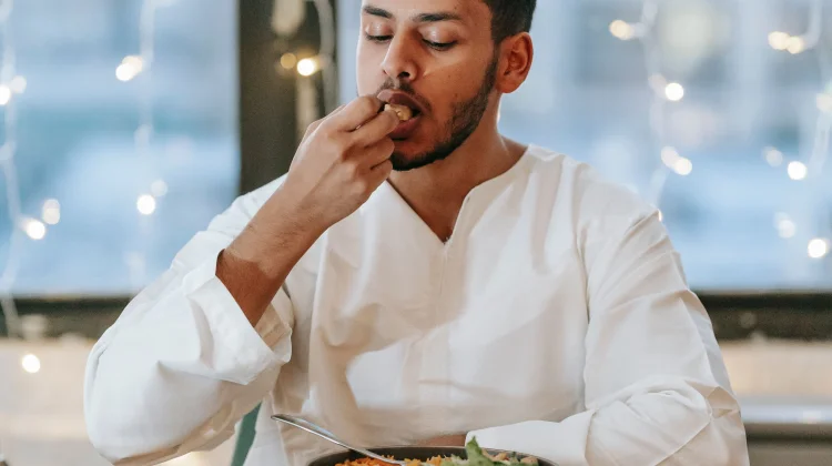 Kenapa Habis Makan Malah Ngantuk?