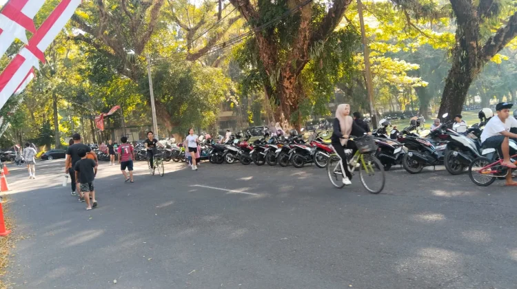 Jalan Pagi Makin Digemari, Kampus Unej Ramai Akhir Pekan