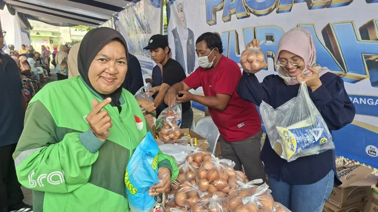 Pasar Murah Disperindag Jatim Digelar di Gledek Lajuh Bondowoso