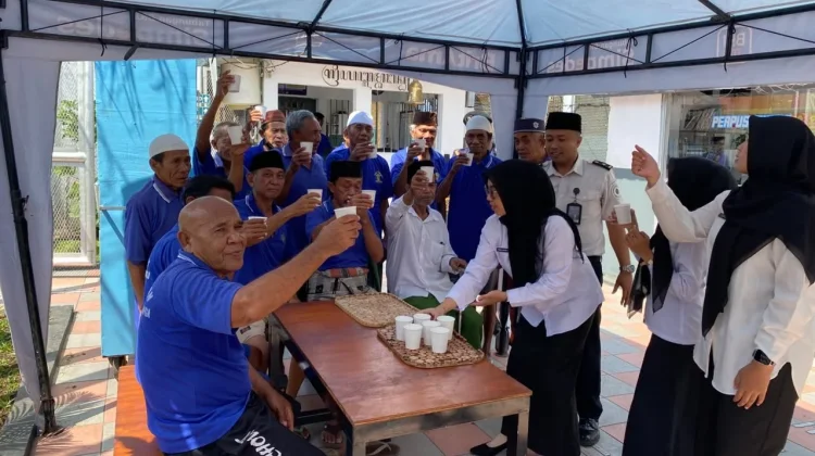 Lapas Banyuwangi Beri Makanan Tambahan bagi Warga Binaan Lansia