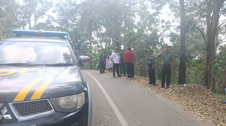 Cegah Karhutla, Muspika Sumberwringin Patroli Hutan