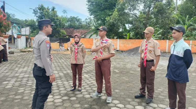Pelajar di Lumajang Mendapatkan Sosialisasi Bahaya Narkoba