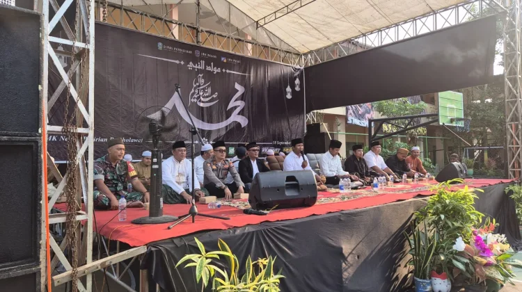 SMKN Pasirian Gelar Shalawat Peringati Maulid Nabi