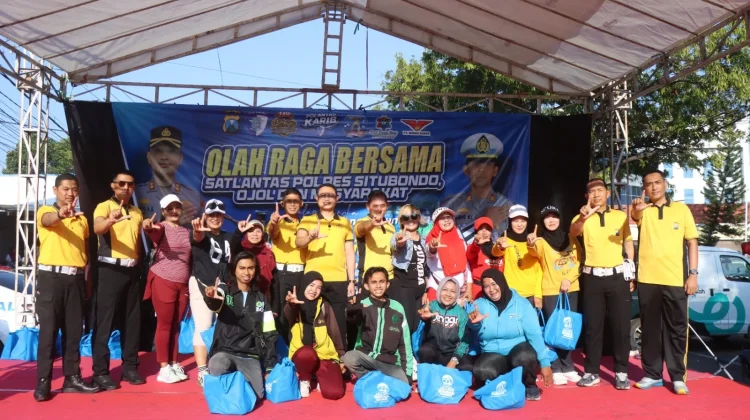 Satlantas Gelar Baksos Bareng Ojol dan Masyarakat