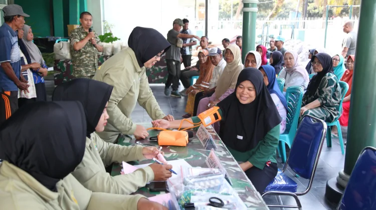 Kodim 0821 Lumajang Bagikan 200 Paket Sembako