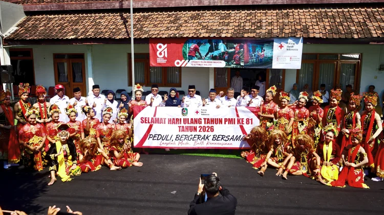 HUT ke-81 PMI Banyuwangi Diisi Aksi Sosial untuk Warga