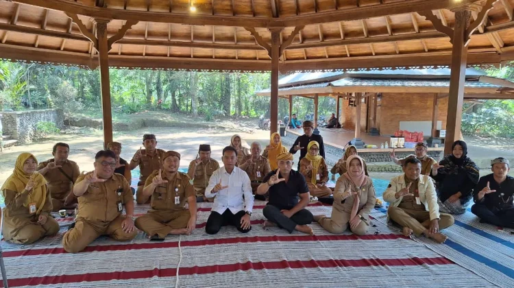 Sarasehan Masyarakat Hukum Adat, DLH Dorong Pelestarian Lingkungan