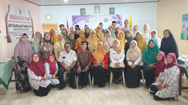 Luruskan Pandangan Sebelah Mata, PWRI Pasirian Resmikan Sekolah Lansia Tangguh