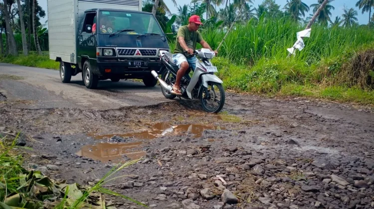 Jalan Rusak Berat Jadi Prioritas Pemkab Lumajang