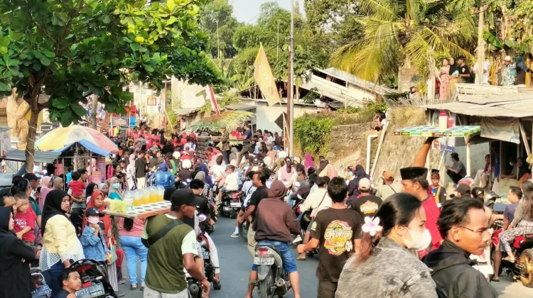 Berkah Tersembunyi untuk UMKM di Pawai Kunang-kunang Kebudayaan