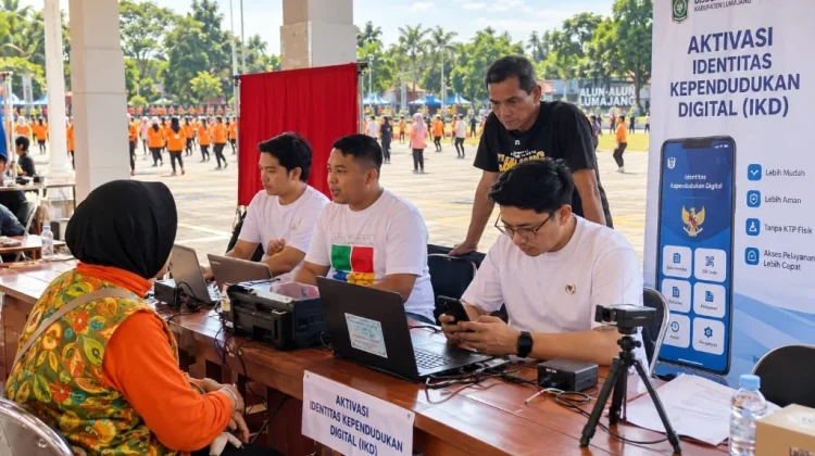 Jemput Bola Aktivasi IKD, Lumajang Perluas Akses Layanan Digital bagi Warga