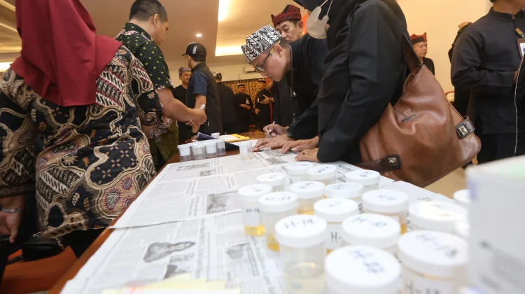 Pejabat Pemkab Banyuwangi Jalani Tes Urine untuk Cegah Narkoba