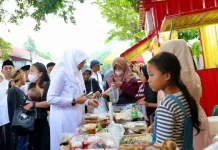 Bupati Ipuk Minta Pasar Takjil Difasilitasi Dinas