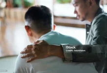 Manfaat Luar Biasa Menolong Sesama Bagi Kesehatan Mental