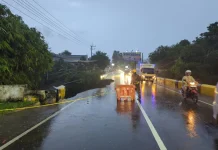 Hujan Deras Sebabkan Banjir dan Jembatan Ambles