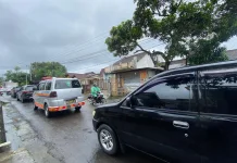 Jembatan Sentong Ambles, Jalur Alternatif Macet
