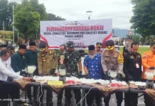 Polres Jember Musnahkan Ribuan Botol Miras dan Narkotika