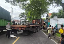 Tiga Truk Terlibat Tabrakan di Wongsorejo Banyuwangi