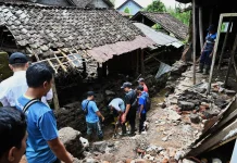 Banjir di Kecamatan Licin Rusak Dua Rumah Warga