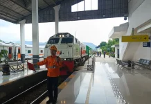 KA Blambangan Ekspres Berangkat Tepat Waktu usai Insiden Perlintasan