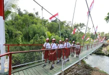 Jembatan Garuda Permudah Akses Warga