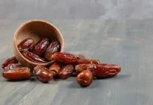 Perlukah Kurma dicuci sebelum dimakan?
