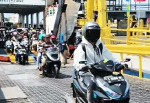 Macet Gilimanuk 35 Km, Pemudik Pilih Naik Ojek