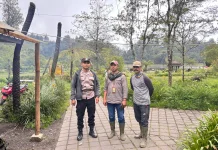 Petugas Keamanan di Lumajang Pantau Objek Wisata
