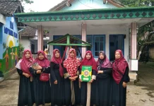 Jejak Komunitas Lentera, Dari Mushola hingga Pintu Rumah Warga