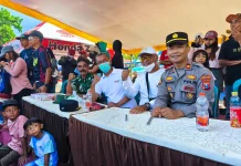 Balap motor Grasstrack di Tempursari Lumajang Ramai Pengunjung
