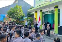 Satlantas Lumajang Edukasi Tertib Lalin dan Anti-Bullying