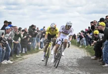 Wout van Aert Juara Paris-Roubaix 2026