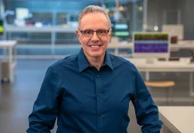 Apple Tunjuk Johny Srouji sebagai Chief Hardware Officer