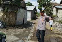 Jalan Rusak di Sempol, Polisi Turun Tangan