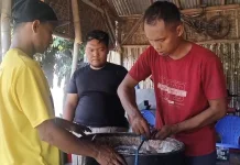 Pemuda Jember Ubah Sampah Plastik Jadi BBM Alternatif